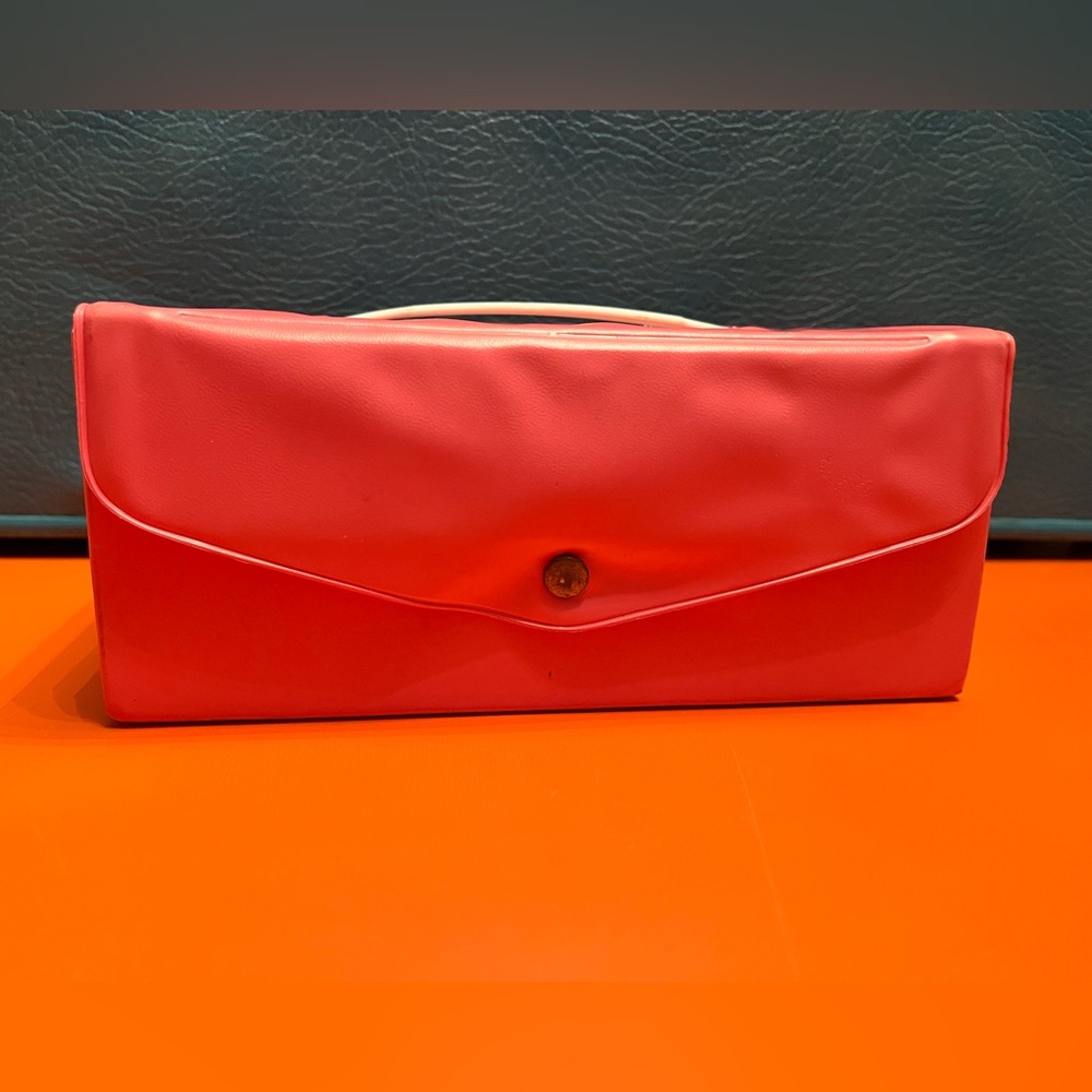 1960s toy accessories case
